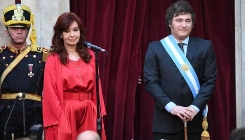 Cristina cruzó a Milei por la detención de una concejala K: “Borrá ese posteo que te van a meter en cana”