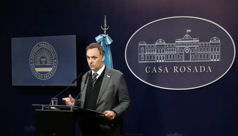El Gobierno cerrará organismos de Cultura y recortará el 40% de la secretaría de DD.HH