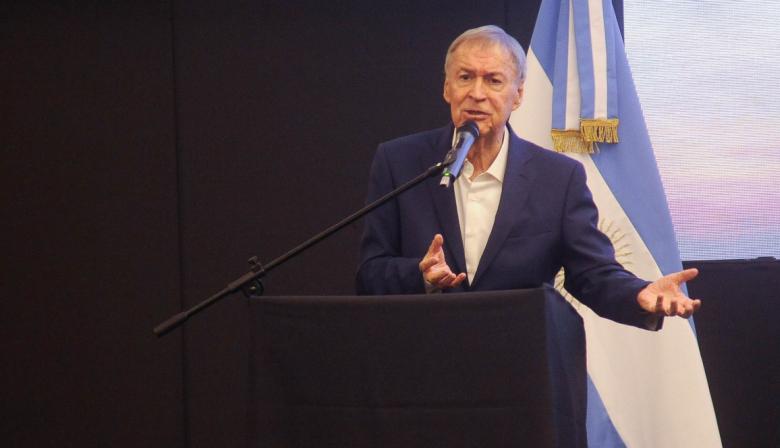 Schiaretti desafía a Milei y exige eliminar todas las retenciones