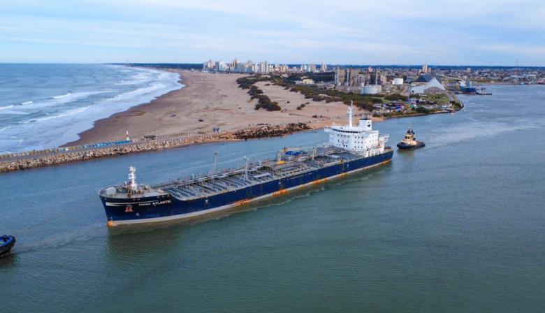 Concesión por 35 años y sin cupo estatal: avanza el armado de la licitación del Puerto Quequén