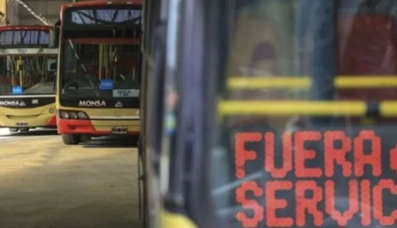 Comenzó el paro de colectivos en el AMBA