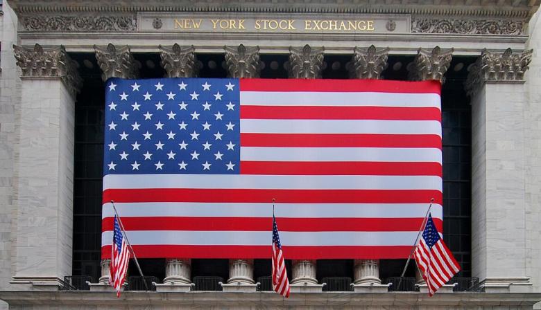 Trump sacude Wall Street: bonificaciones caen 10% y bancos evalúan despidos