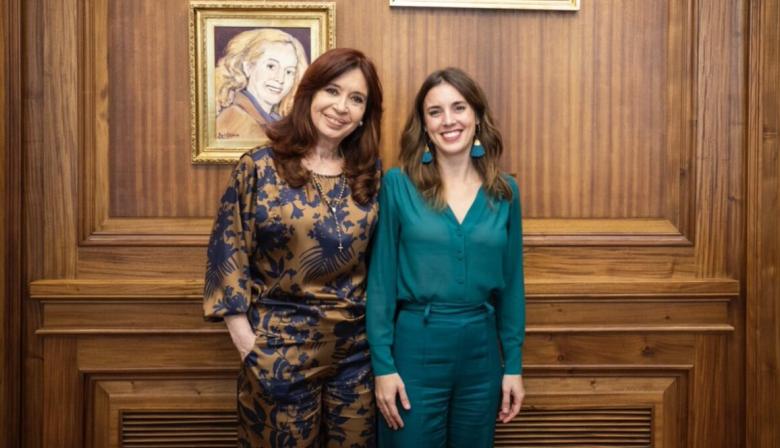 En España, Podemos respalda a Cristina Kirchner: ideología por encima del fallo judicial