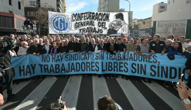 La CGT y el PJ delinean estrategias para la marcha en defensa de la expresidenta