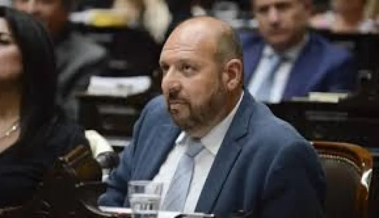 Carlos D’Alessandro apunta contra Karina Milei