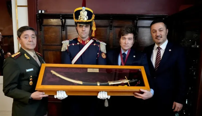 Milei y Petri en el Regimiento Patricios: agenda y repercusiones