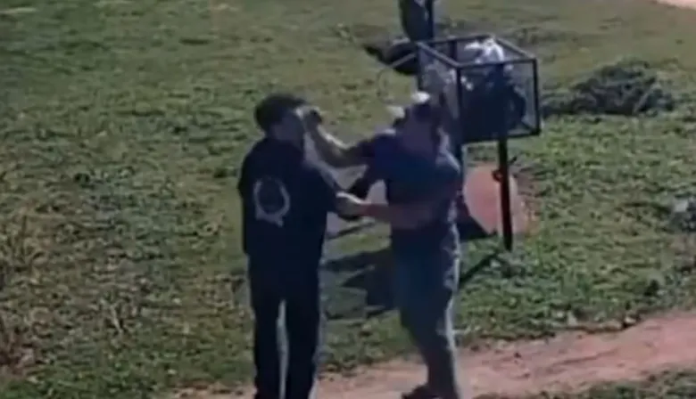 Habló el concejal K cuyo hijo noqueó a un vecino en Baradero: "Provocaba y puteaba"