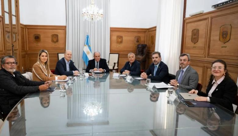 Francos encabeza una nueva reunión del Consejo de Mayo sobre recursos y comercio