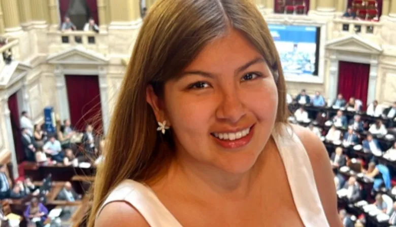 Candidata libertaria denunciada por ejercicio ilegal de la medicina