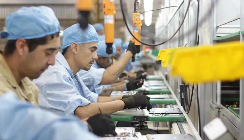 Empleo privado cae y crece el monotributo: junio reflejó precarización laboral