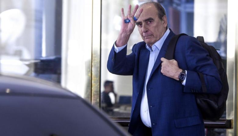 La salida de Francos desnudó la interna libertaria y dejó en offside a Adorni