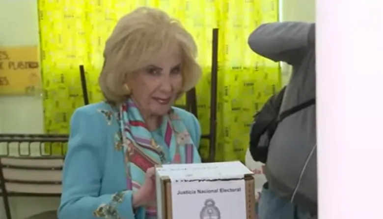 El voto de Mirtha Legrand en Palermo y una declaración especial