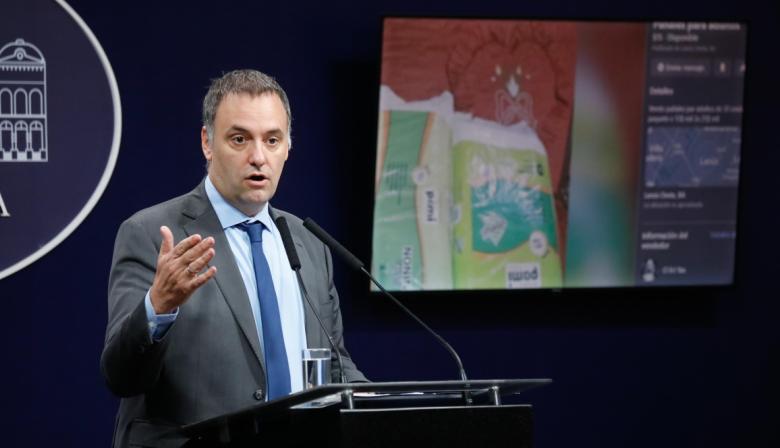 Adorni apuntó contra privilegios, corrupción y empresarios prebendarios