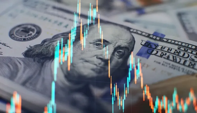 Dólar en alza y riesgo país en 829 puntos: otra semana de presión financiera