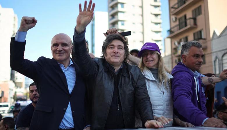 La Libertad Avanza suma 500 militantes para custodiar a Milei en Moreno