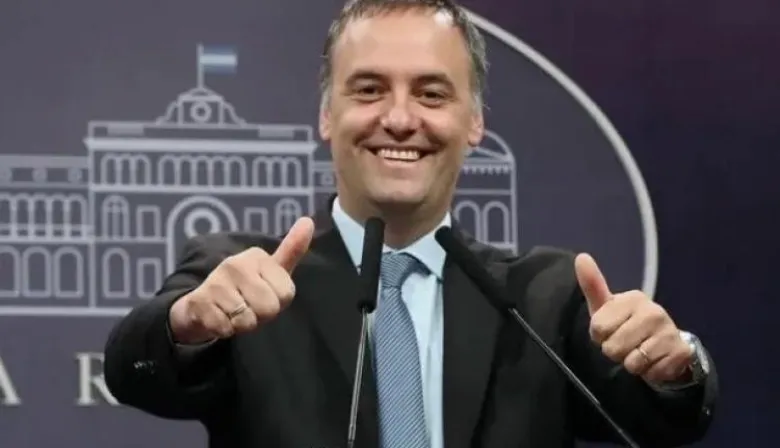Adorni encabeza con 30,13 puntos y Santoro va segundo con el 27,42 por ciento