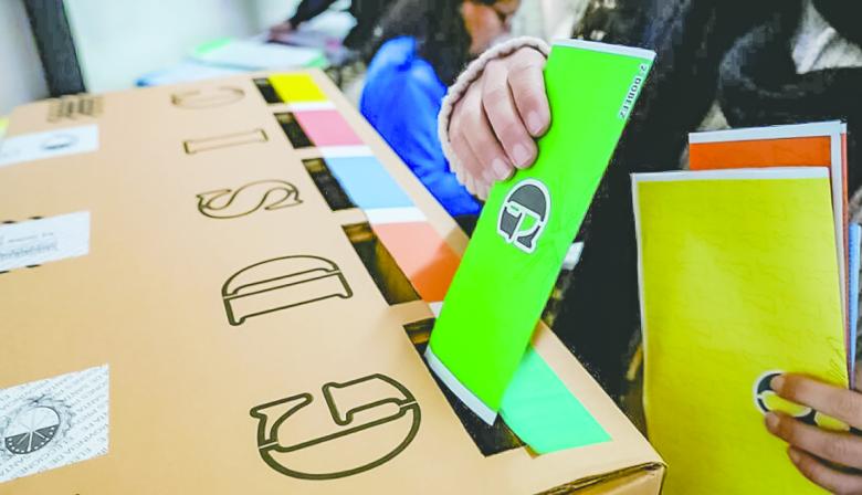 Rosario bajo fuego cruzado: Milei, el PJ y Pullaro se disputan el corazón electoral de Santa Fe