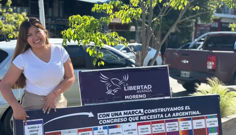 Insólito: la hija de "Nene" Vera tapó a Espert con su foto para pedir el voto por LLA