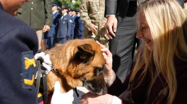 Karina Milei encabezó un homenaje a los Perros de Guerra de Malvinas