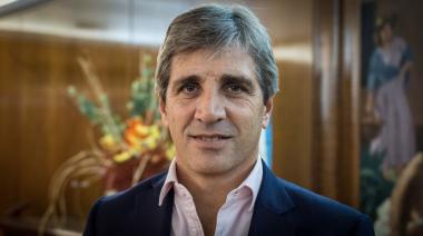 Caputo impulsa el uso libre de dólares: “Queremos que la gente los gaste sin dar explicaciones”