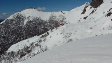 Avalancha en el Cerro López de Bariloche: hallaron con vida a un hombre desaparecido