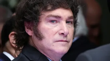 Milei va a La Plata y Kicillof se muestra con la CGT, mientras se define el futuro de Cristina