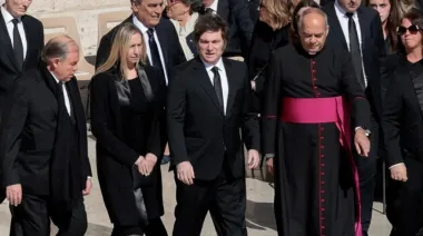 Milei canceló su viaje a Roma para la asunción del Papa León XIV