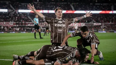 Batacazo calamar: Platense eliminó a River y pasó a semifinales del Torneo Apertura