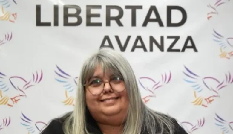 Denuncian a candidata “infiltrada” por su pasado kirchnerista y gremial