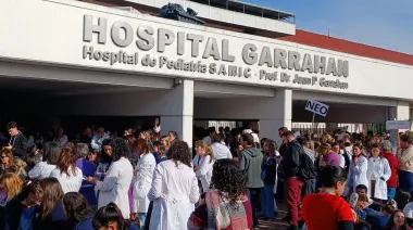 El personal del Garrahan volverá a movilizarse hoy hacia Plaza de Mayo