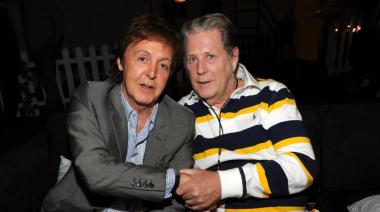 Paul McCartney despide a su amigo Brian Wilson