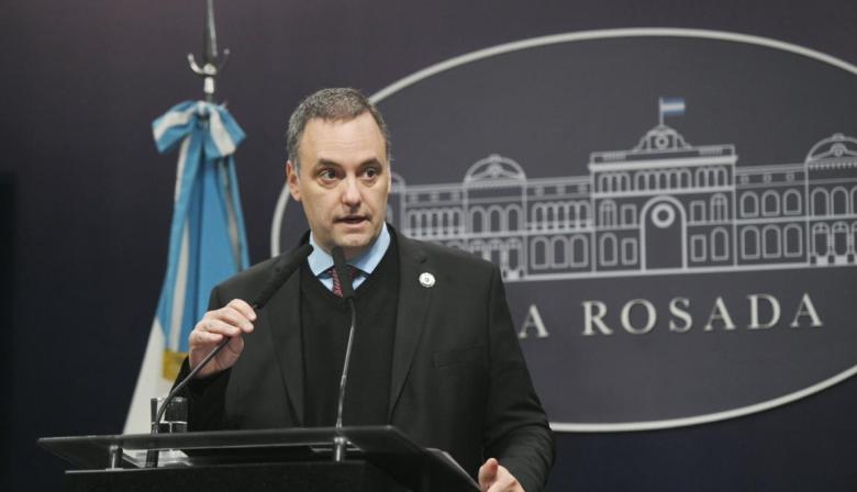 El Gobierno redefine las residencias médicas y prioriza a quienes estudiaron en Argentina