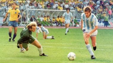 Un día como hoy, Caniggia y Maradona enmudecían a Brasil en el Mundial de Italia 90