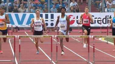 La insólita carrera de Chris Robinson: corrió 400 metros con el pene al aire ¡y ganó!