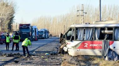 Tragedia en Neuquén: dos muertos y varios heridos en un triple choque