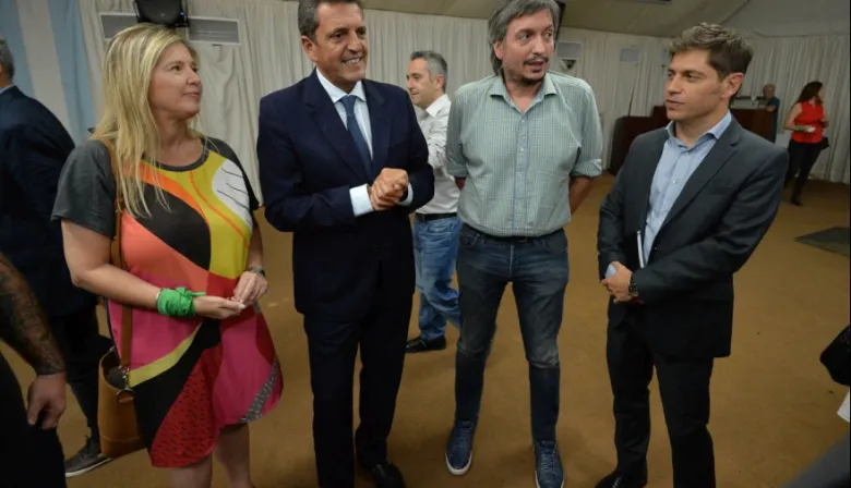 Sigue la puja en UxP por la conformación del acta constitutiva y el reglamento