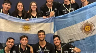 Milei recibe a los estudiantes del ITBA premiados por la NASA