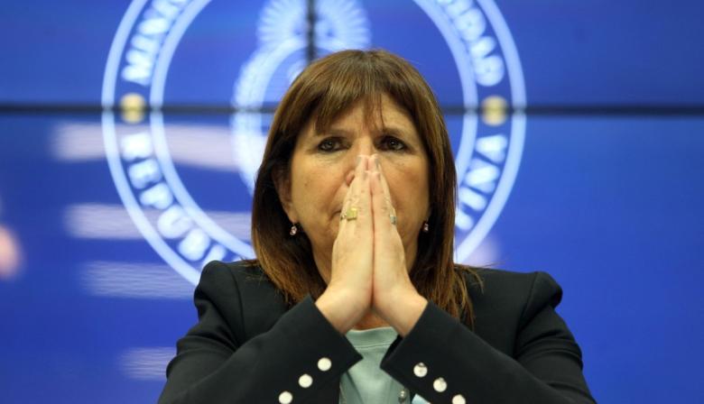 Bullrich fustigó las candidaturas testimoniales, pero esquivó el caso Adorni