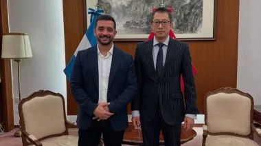 Lanús arma lazos con China: Balladares se reunió con el ministro Wang Xiaoxu