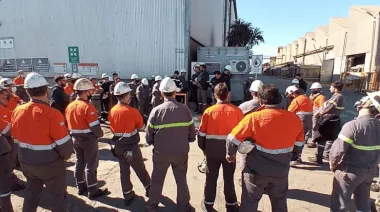 Crisis industrial: denuncian cierre de fábricas, suspensiones masivas y abandono estatal