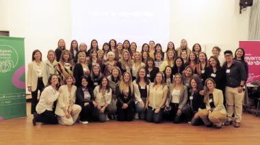 Mujeres en salud: de la base al liderazgo, un camino que aún tiene barreras