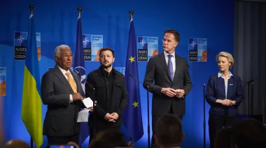 Líderes europeos acompañan a Zelenski en una reunión clave con Trump