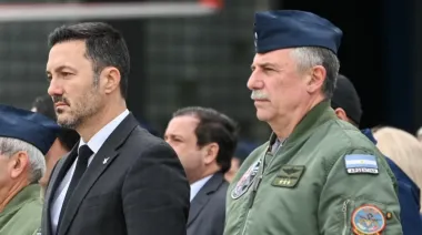Denuncias por abusos sexuales y viajes con amigos: las razones que impulsaron la salida del jefe de la Fuerza Aérea