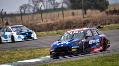 Leonel Pernía se quedó con la carrera del TC2000 en Junín