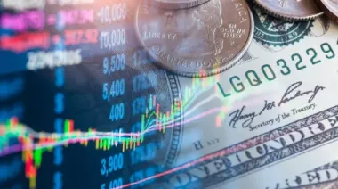 Brusco salto del dólar en un lunes negro para el Gobierno