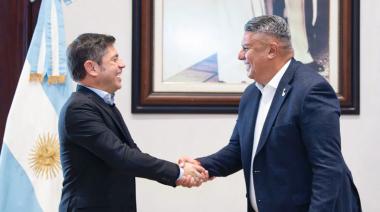 Chiqui Tapia felicitó a Kicillof por el triunfo en la elección provincial
