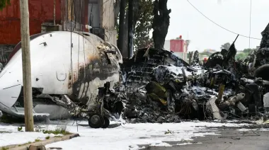 Quiénes eran los pilotos del avión que se estrelló contra una casa en San Fernando
