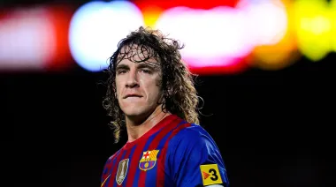 Carles Puyol, el ídolo de Barcelona que jugó con Messi y recibió 2 ofertas del Real Madrid