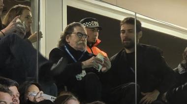 Charly García se hizo presente en el Monumental para despedir a Lionel Messi