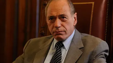 Eugenio Zaffaroni: “El Gobierno está en caída libre con todos los escándalos”